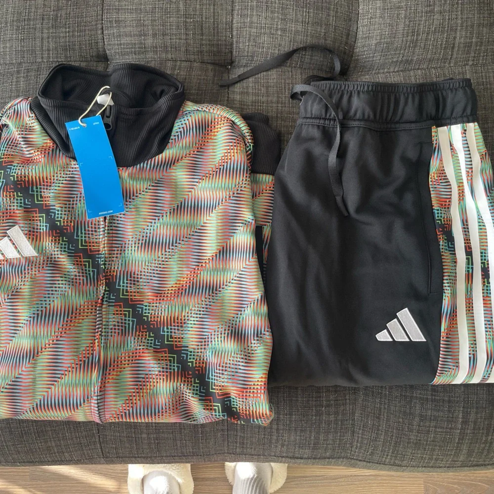 Adidas x NY Red Bulls Limited Edition Black and Multicolor Jacket & Joggers - Picture 6 of 7